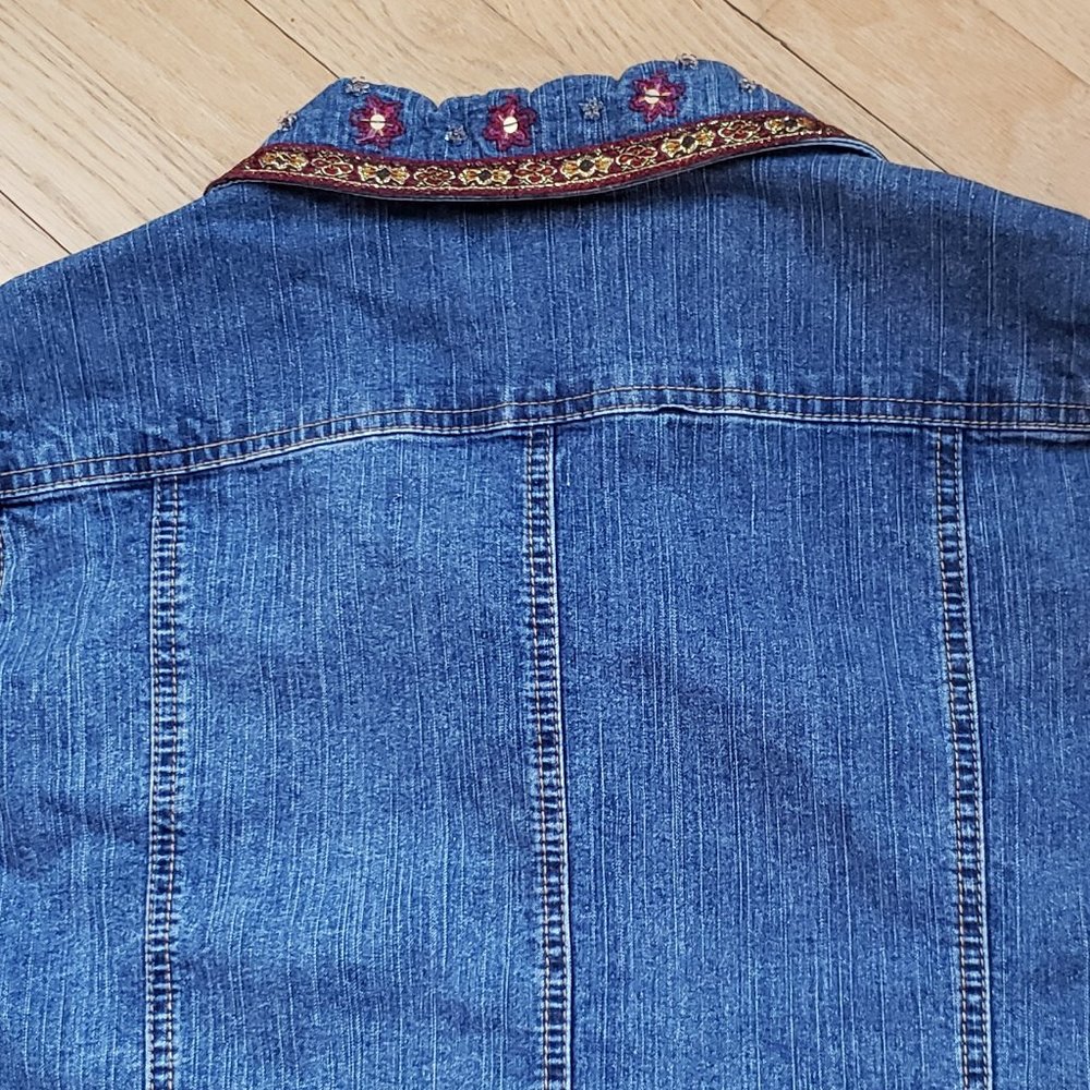 Alfred Dunner Women's Denim/Jean Vest With Embroidered & Beaded Accents Size 16P - Picture 8 of 15